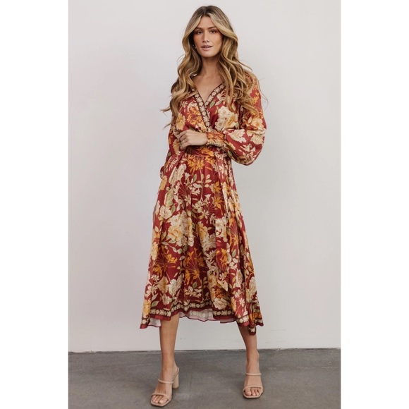 Floral Pleated Midi Dress - Picture 4 of 9